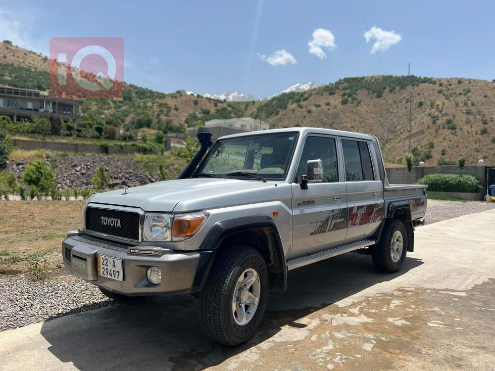 Toyota Land Cruiser 70